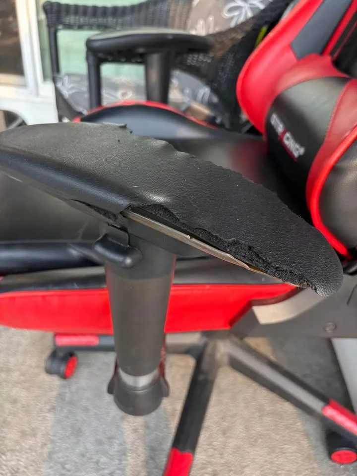 Gaming Chair image indicator(3)