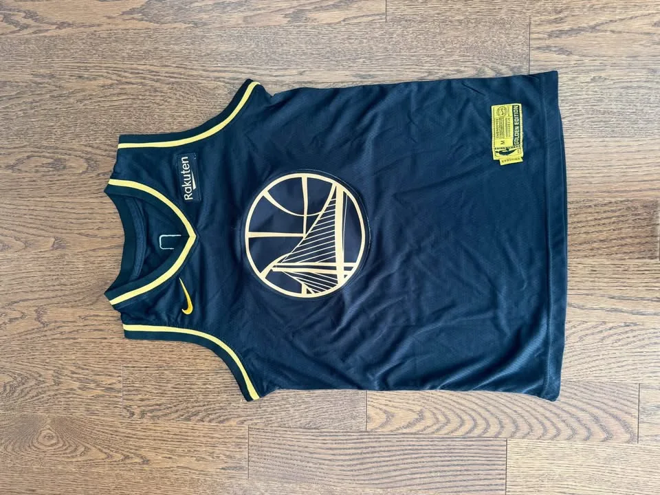 Steph Curry kid’s jersey image indicator(2)