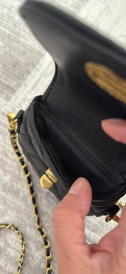 Women Quilted Square Flap Shoulder Bag image indicator(3)