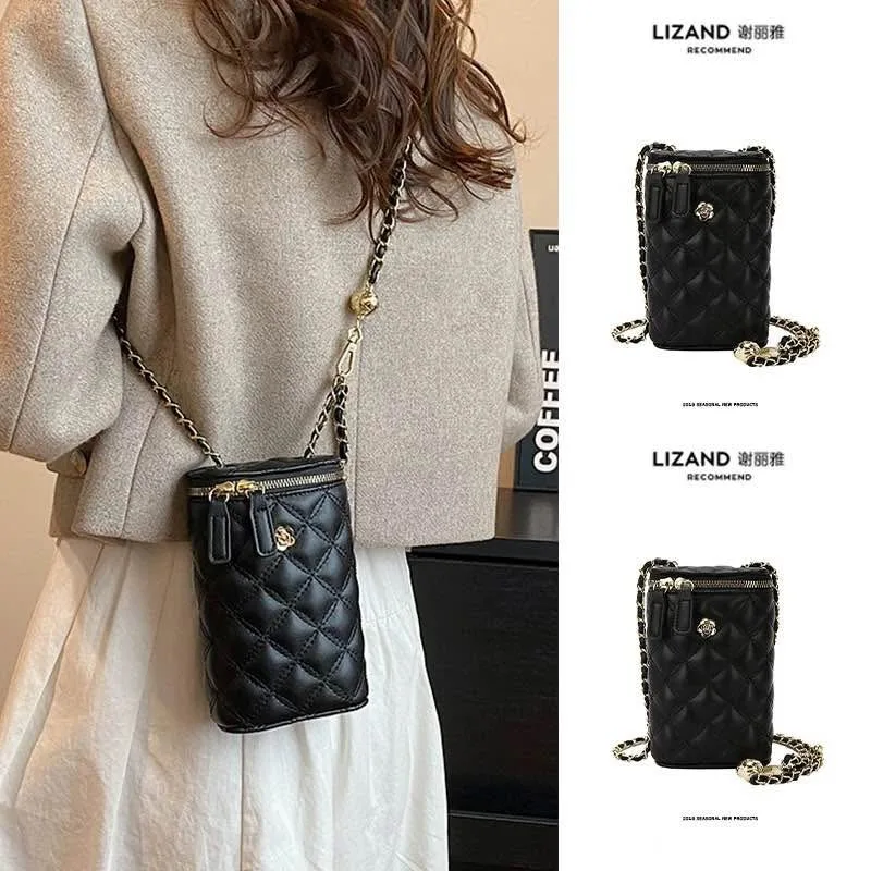 Women Quilted Square Flap Shoulder Bag image indicator(5)