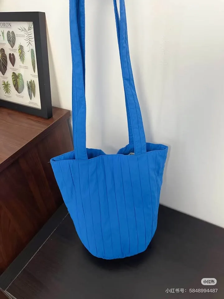 Bright blue long straps shoulder bag image indicator(2)