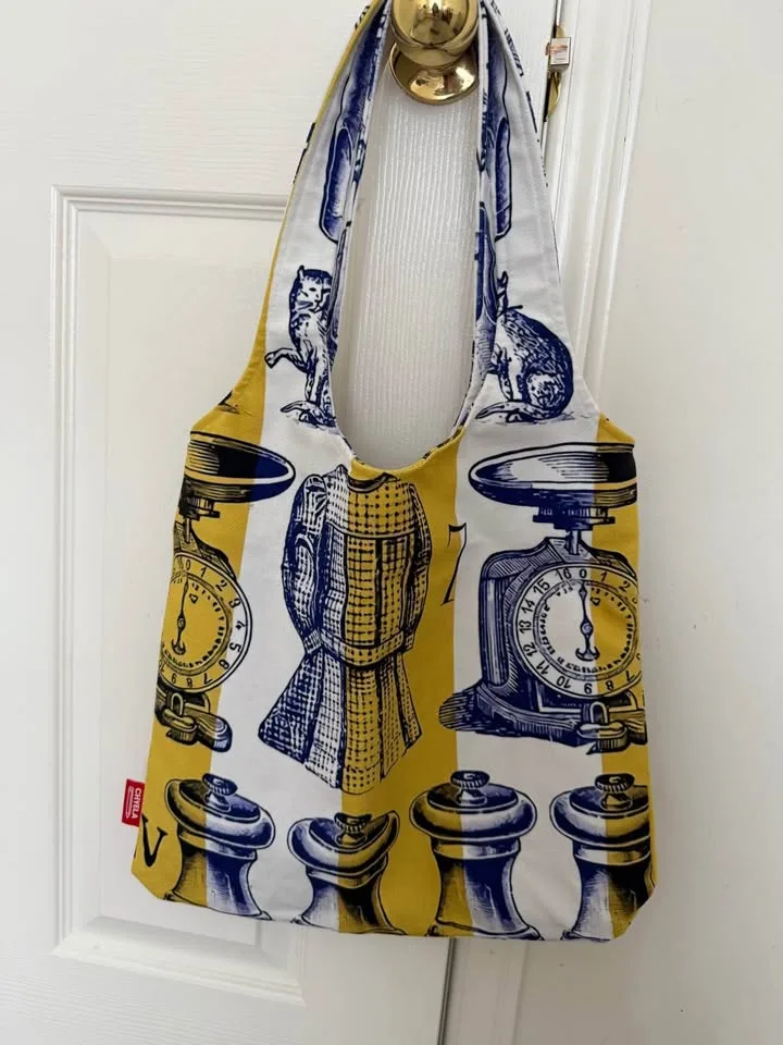 New unique handmade tote bag image indicator(4)