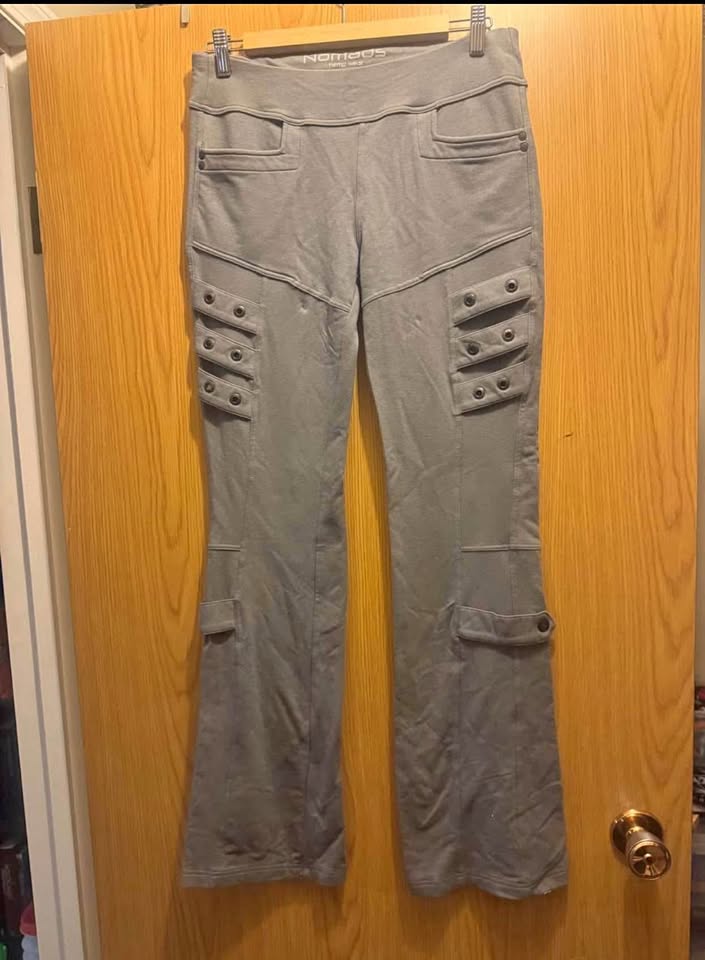 NWOT Grey Designer Active Wear Bottoms