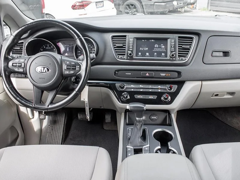 2020 Kia Sedona LX image indicator(10)