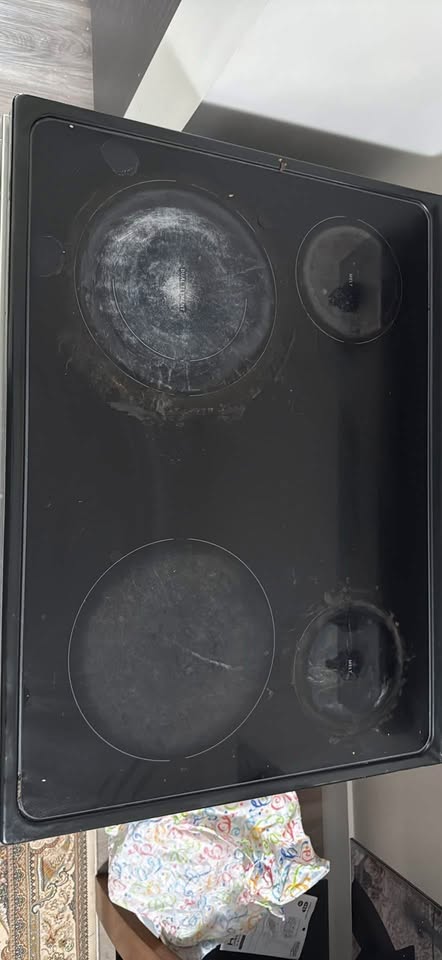 Whirlpool Range - photo 2