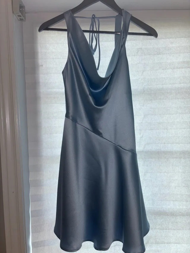 Blue Dress thumbnail