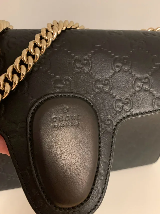 Authentic medium Gucci purse image indicator(6)