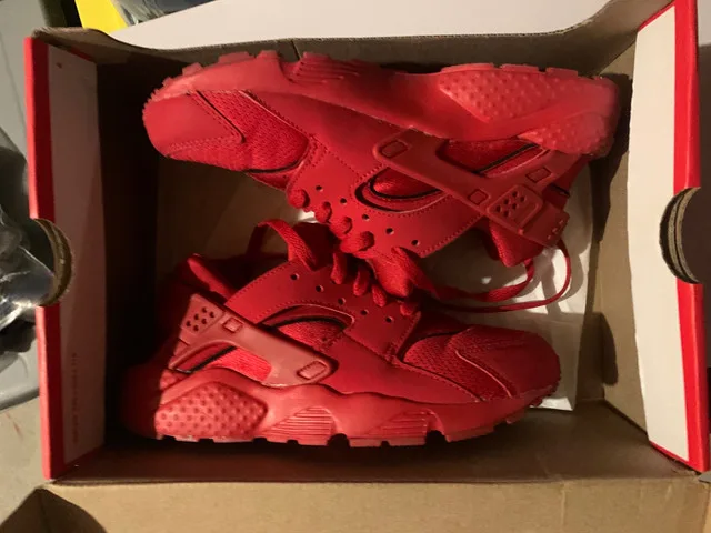 Nike shoes thumbnail