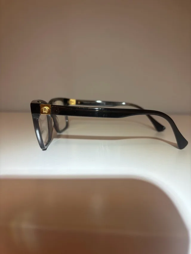 Versace Glasses image indicator(2)