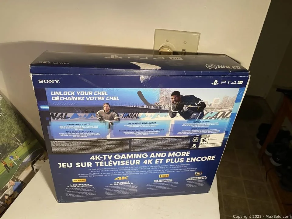 PS4 Pro 1Tb in Box with Controller image indicator(9)