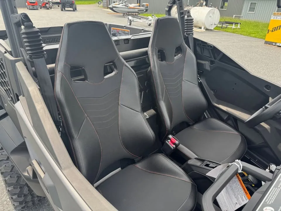 2025 CanAm Commander XT-P image indicator(6)