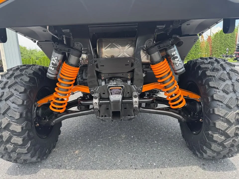 2025 CanAm Commander XT-P image indicator(7)