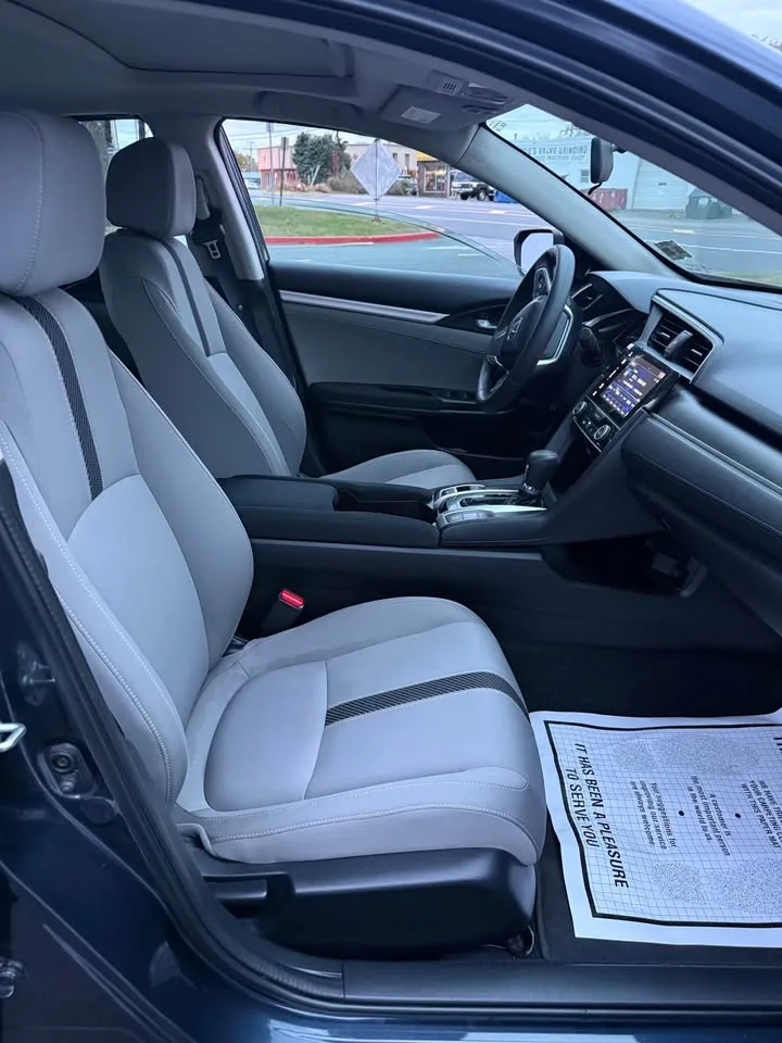 2018 Honda Civic · EX Sedan 4D image indicator(7)