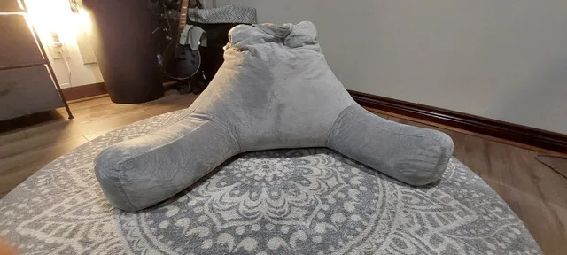 Memory Foam Pillow XL – Grey Stone (barely used).