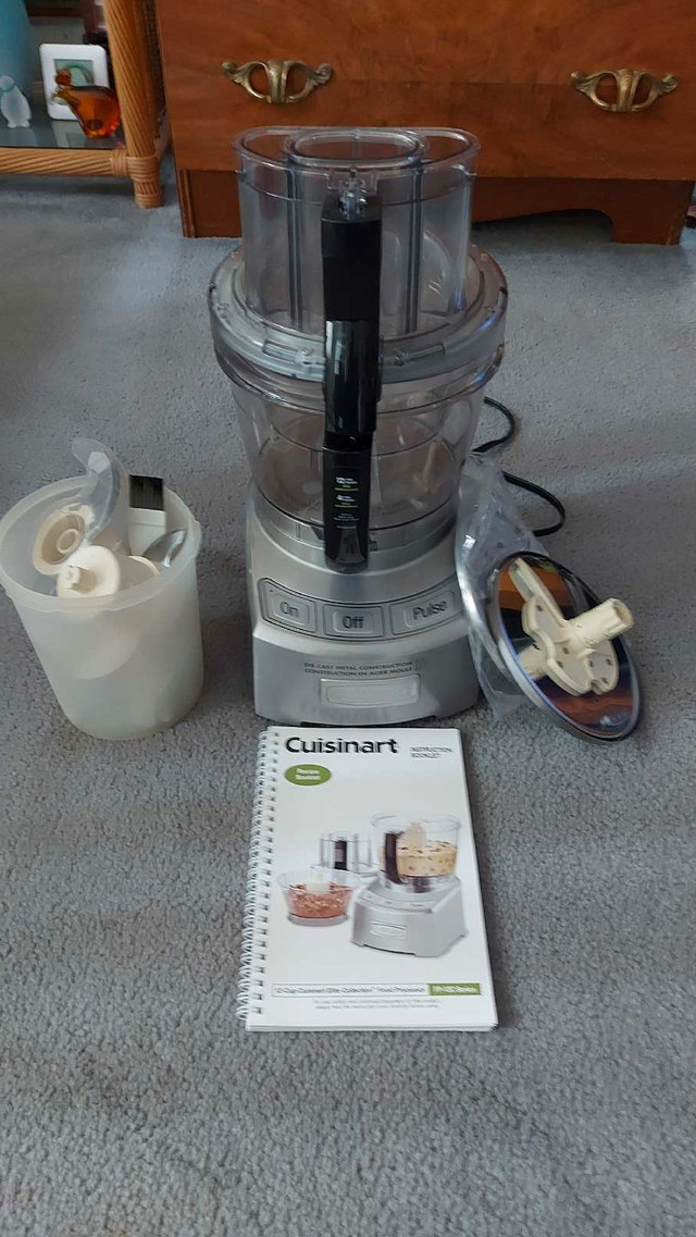 Cuisinart Food Processor. Mint Condition. 12 cups.