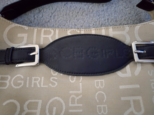 Authentic BCBG Girls Women Handbag/Purse. Green. Mint condition. - photo 5
