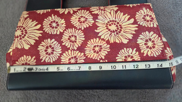 Authentic Tom Hilfiger Women Handbag