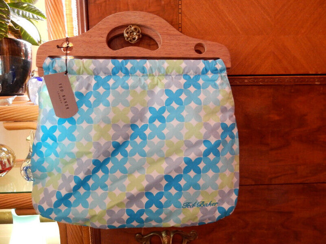 Authentic Ted Baker London women summer purse. Available in 2 co