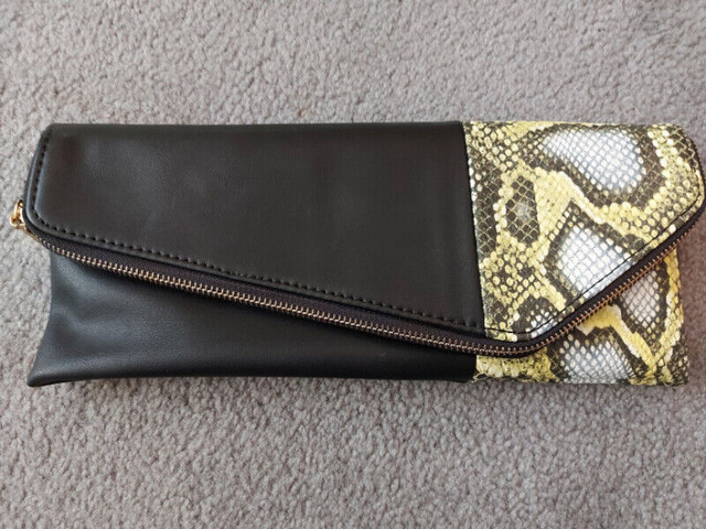 Urban Expressions Womens Clutch Purse SNAKE SKIN IMITATION. - photo 2