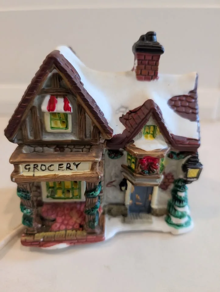 Trim Shoppe Attached Porcelain Lighted Houses image indicator(4)
