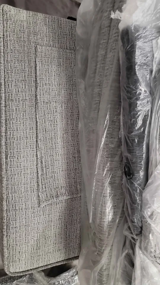 79" Upholstered Square Arm Sofa image indicator(8)