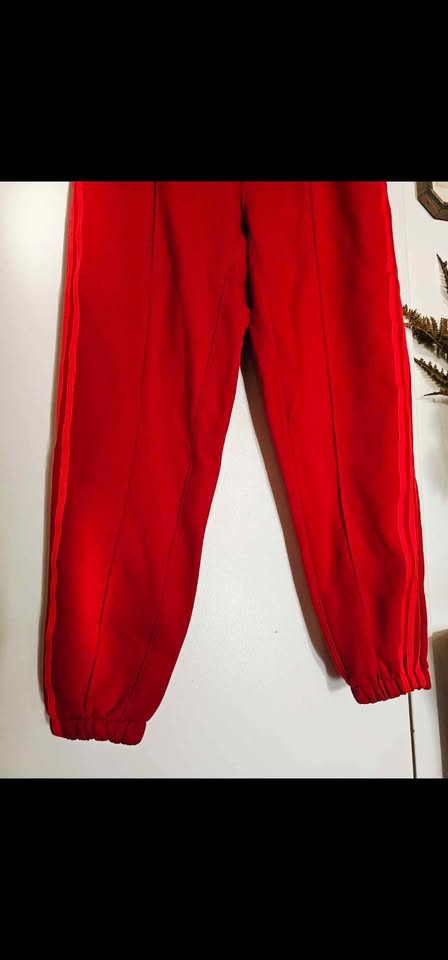 Brand new Adidas X Ivy Park Red Unisex Sweatpants size Large - photo 5