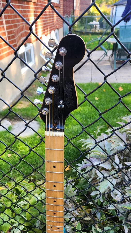 $100 Project Flying V guitar image indicator(4)