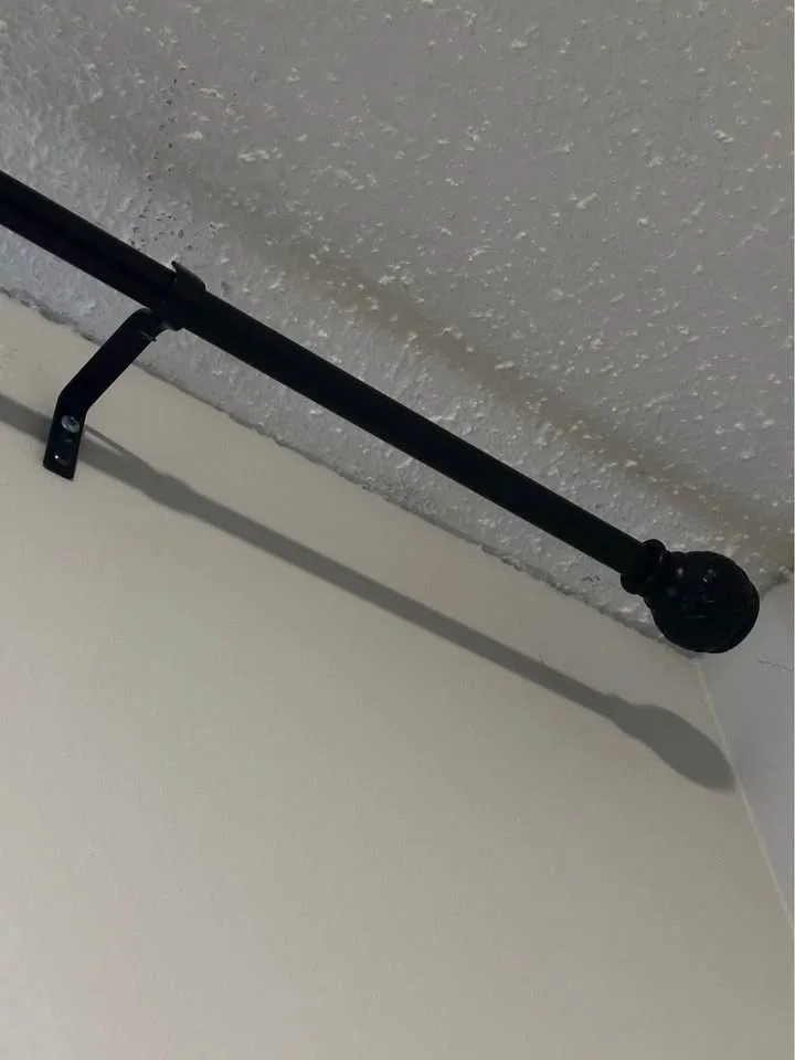 Curtain set with rods image indicator(3)