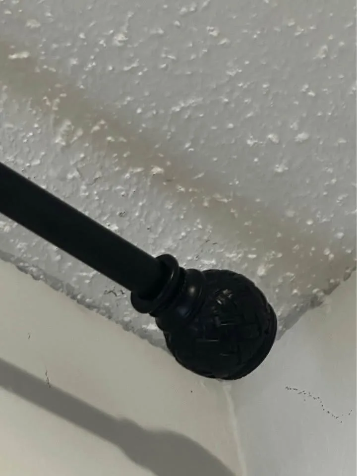 Curtain set with rods image indicator(4)