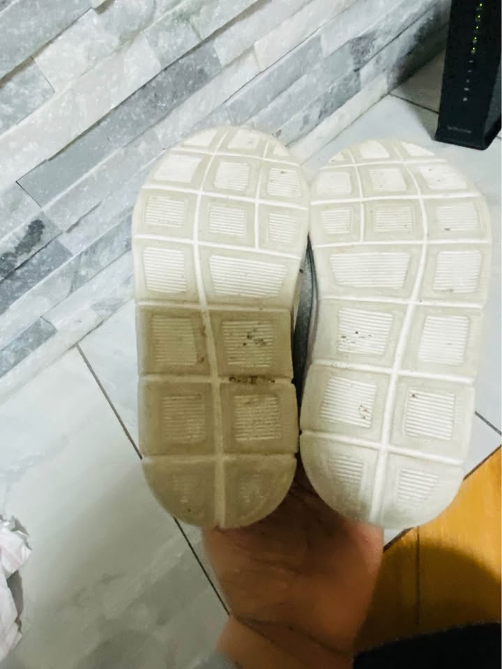 Comfortable breathable girls shoes, soft anti-slip soles - photo 4