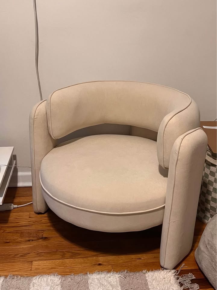 Super Soft Wide 3-Legs Upholstered Accent Chair