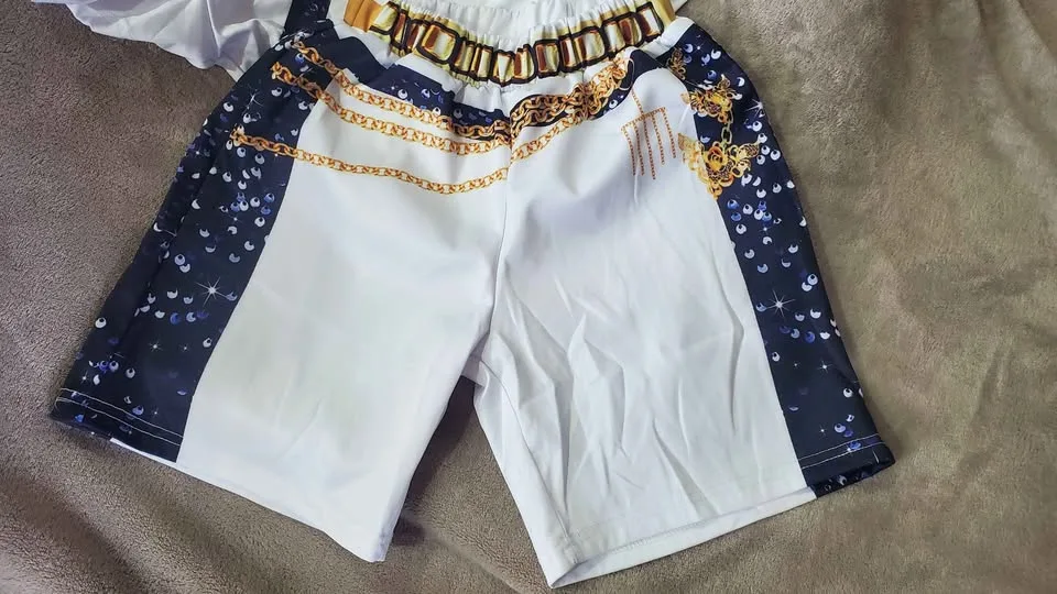 Golden Rumi kpop demon hunters costume image indicator(4)