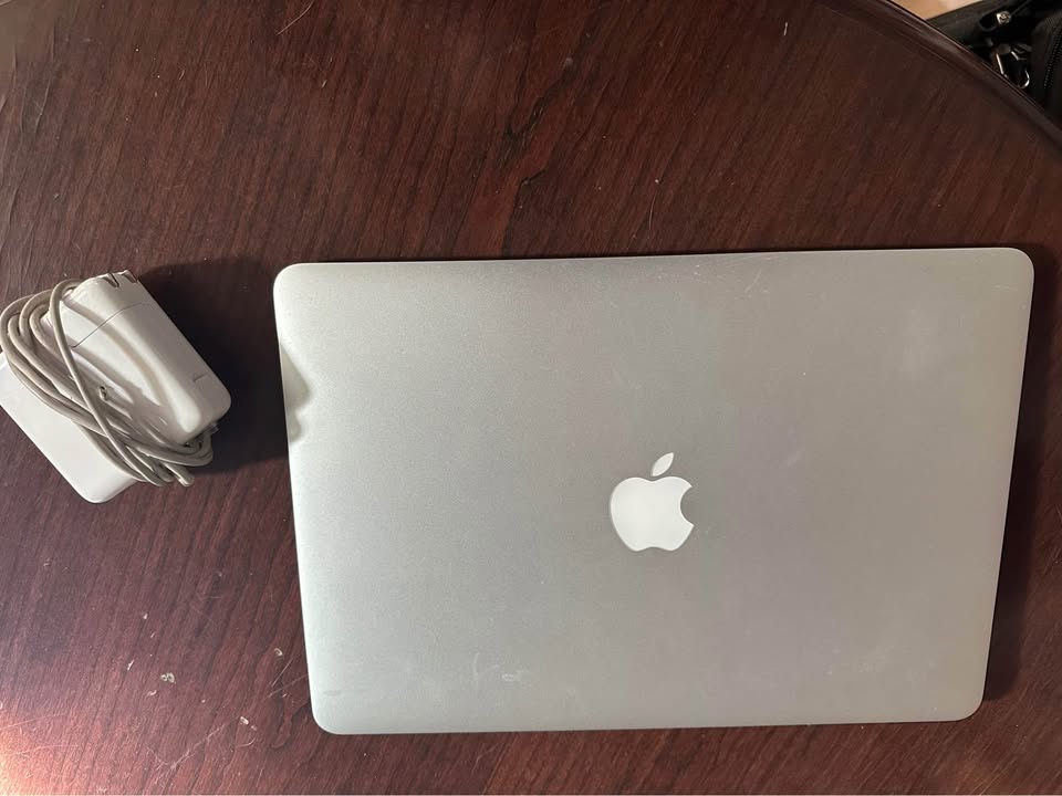 Used 120G MacBook Air - photo 2