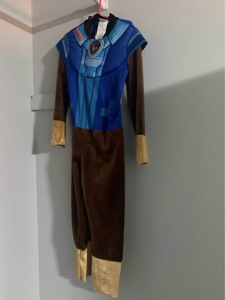 Halloween costumes- one time used - photo 5