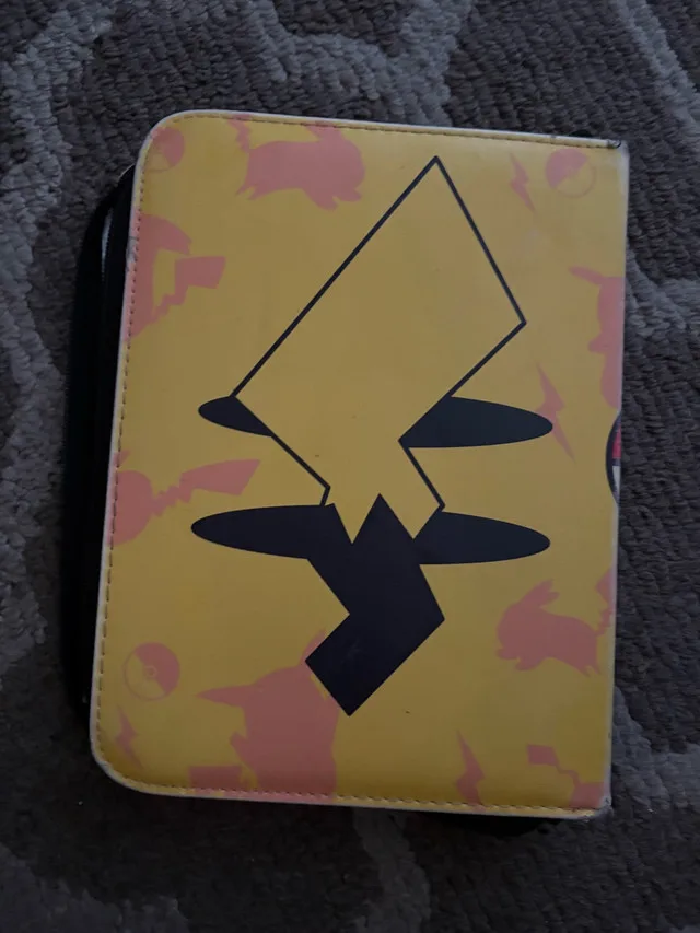 195 Pokémon Scarlett & violet cards-2023- 40cents each! image indicator(4)