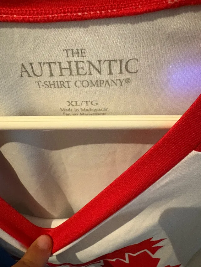 Toronto Blue Jays Long Sleeve Shirts - New, No Tags image indicator(3)