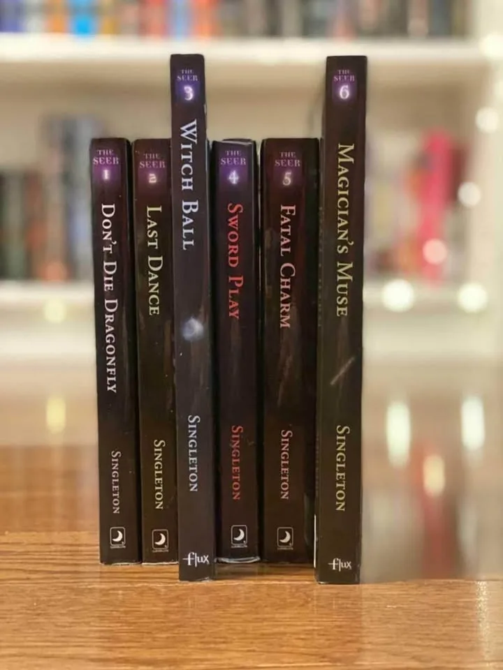 The Seer series by Linda Joy Singleton image indicator(4)