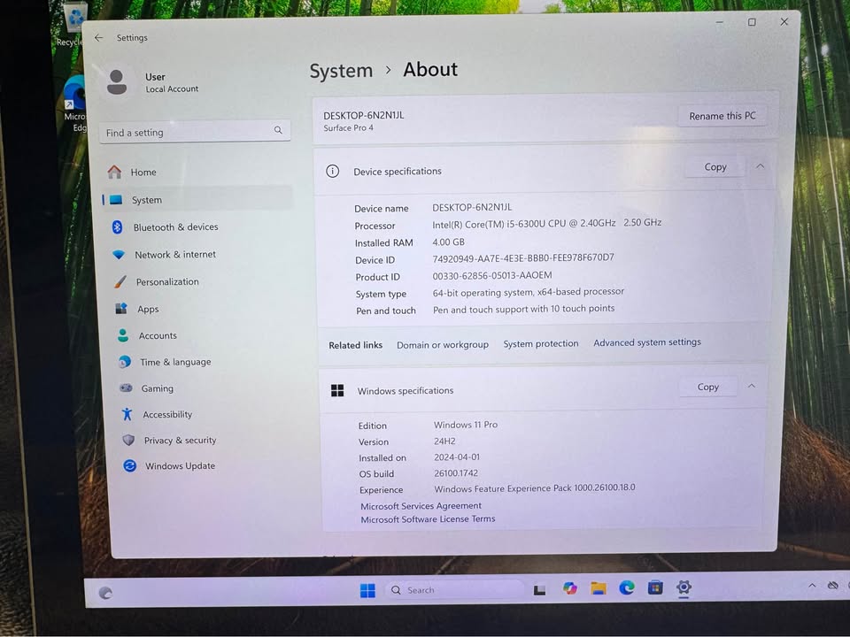Microsoft Surface Pro 4th Generation Tablet Touchscreen PC - photo 2