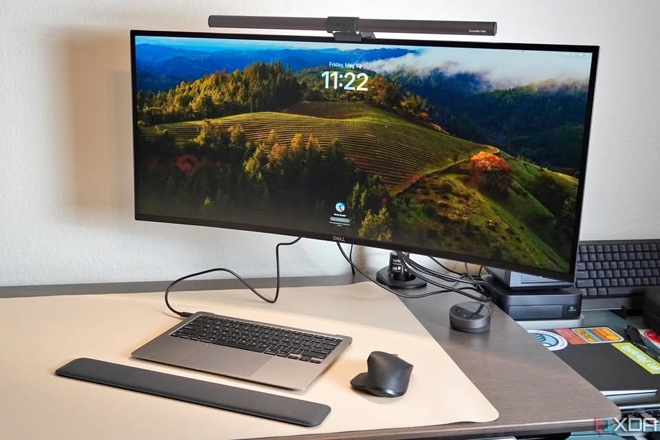 Headless Macbook Pro 2016 with Type-c to HDMI dongle!