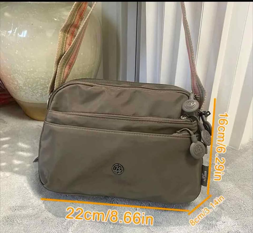 Brand new light weight nylon black cross body bag - photo 3