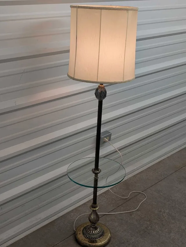 Floor Lamp image indicator(2)