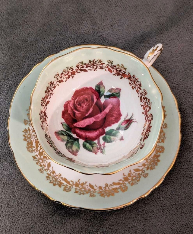 Vintage Paragon Teacup Saucer Rare Floating Cabbage Rose 1960s - photo 3
