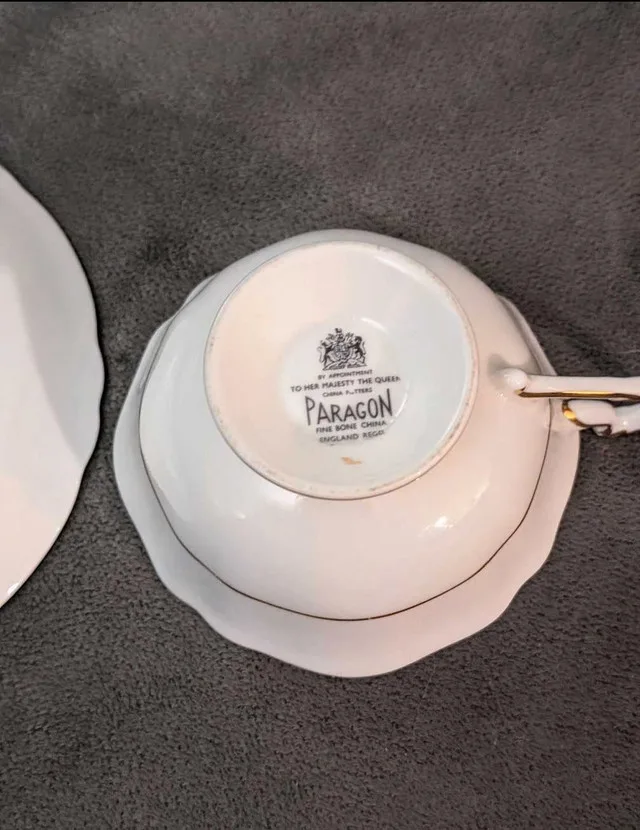 Vintage Paragon Teacup Saucer Rare Floating Cabbage Rose 1960s image indicator(8)