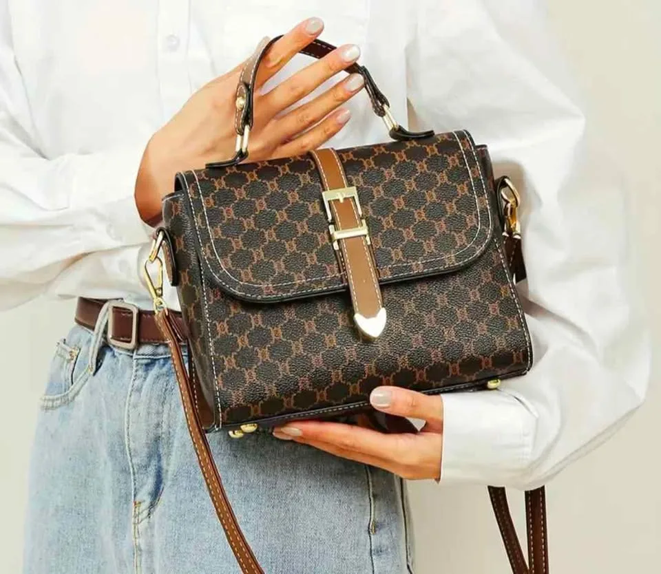 Brand new luxury and stylish brown women hand bag image indicator(2)
