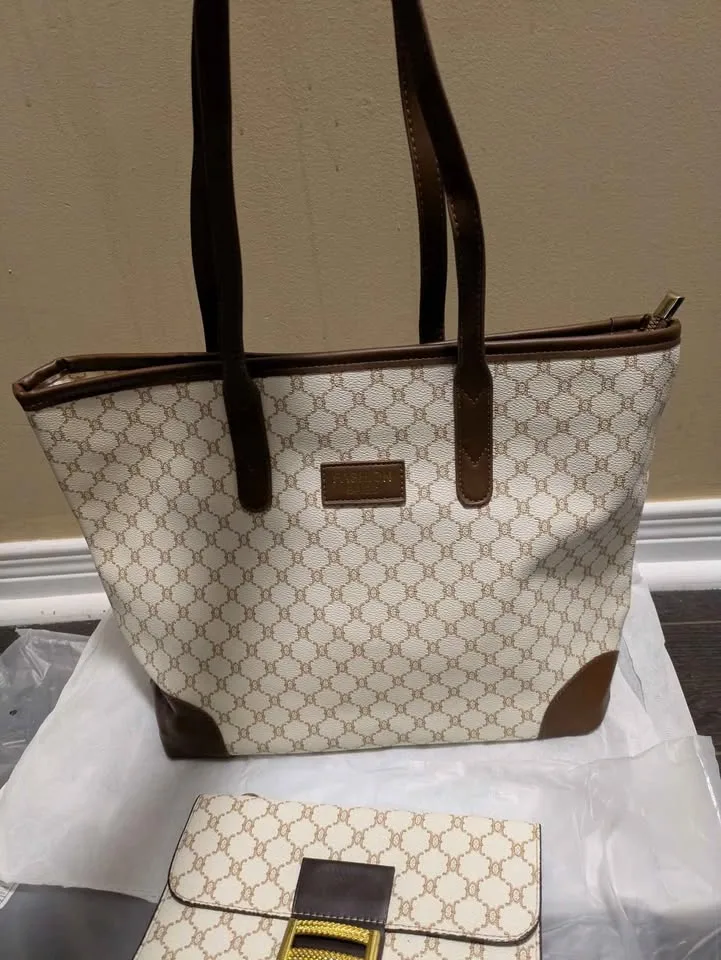 Brand new 3pc Large capacity women tote bag set for travel image indicator(5)