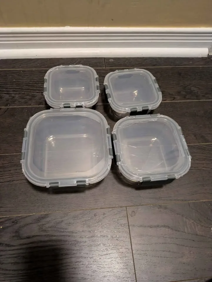 Brand new 4pc airtight glass food storage containers image indicator(2)