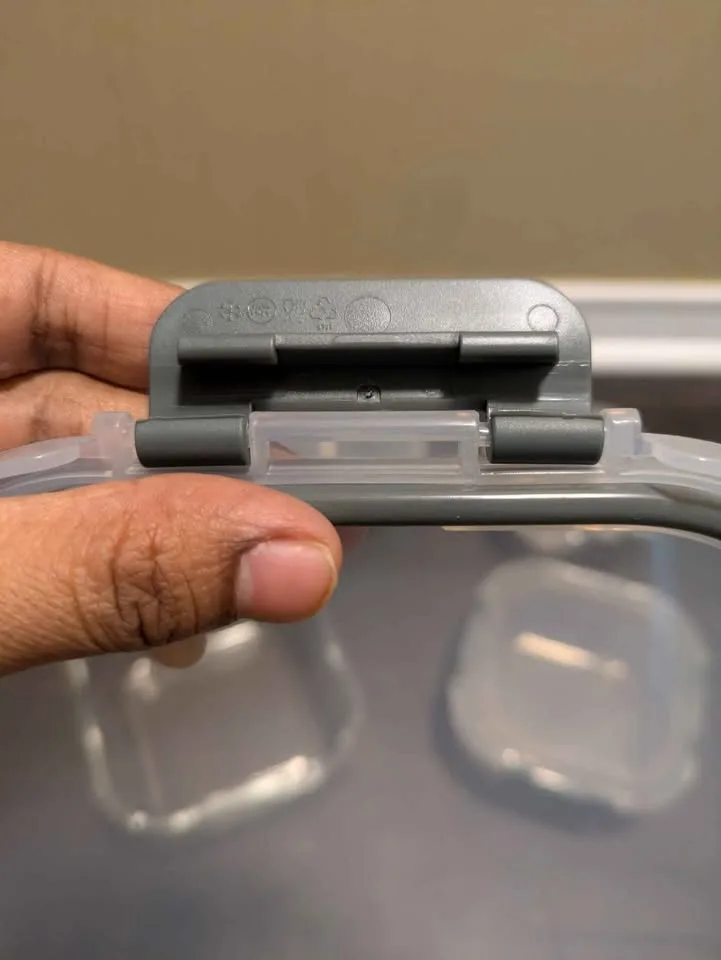 Brand new 4pc airtight glass food storage containers image indicator(4)