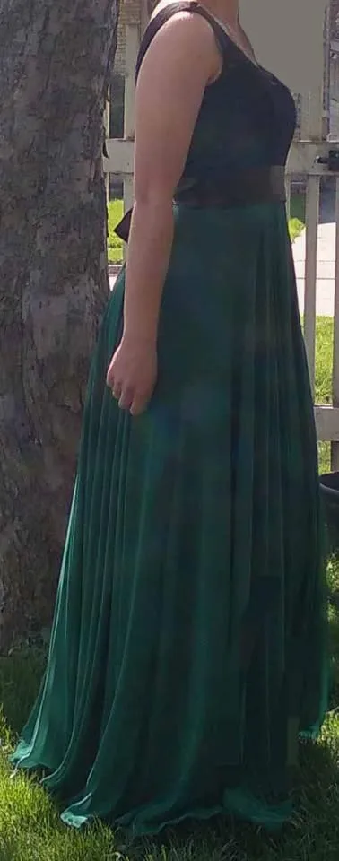 Prom/Grad/Event Dress image indicator(3)