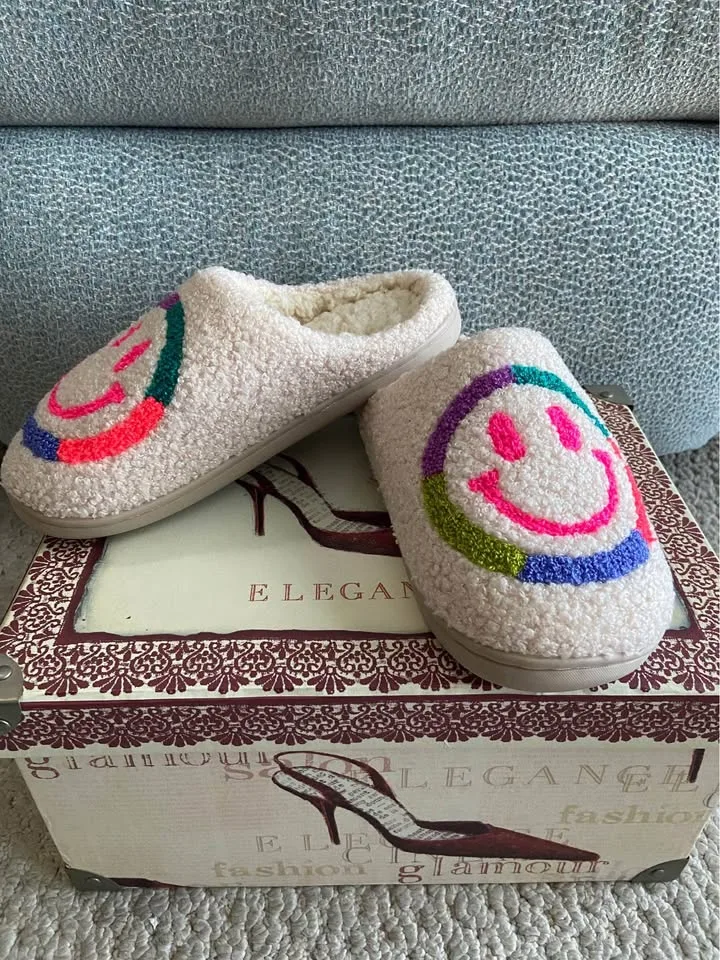 Natural Life Sherpa Slippers, Neon Smiley, size 5-6, New! image indicator(6)