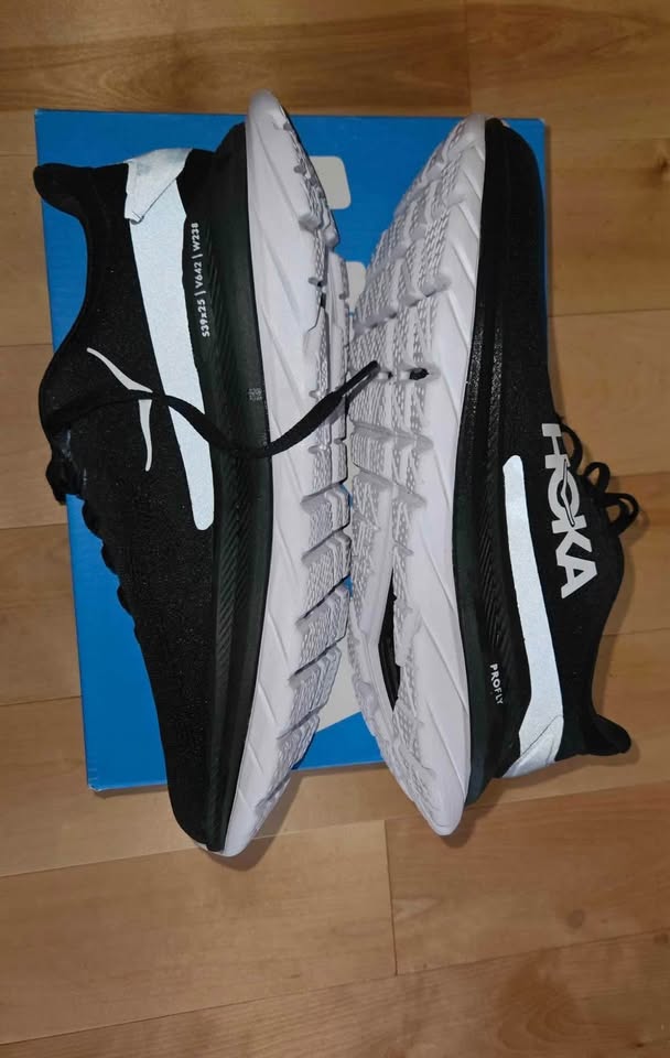 Hoka Profly X Running Shoes - Black/White size 10.5 - photo 2